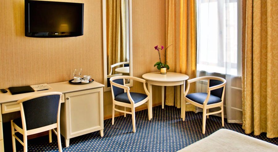 Aston Hotel Saint Petersburg Room photo