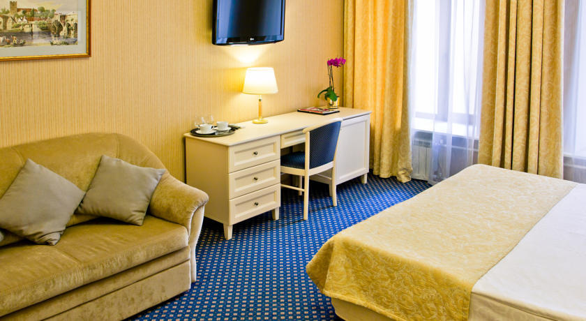 Aston Hotel Saint Petersburg Room photo